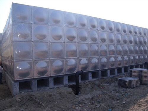 江西抚州工地108吨不锈钢水箱完工